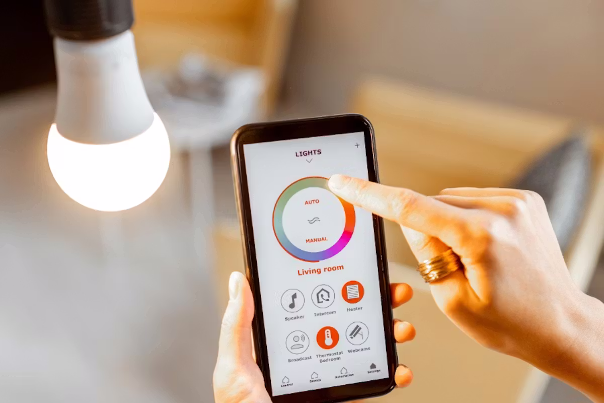 9 Best Smart Light Bulbs (2026 Review Guide)